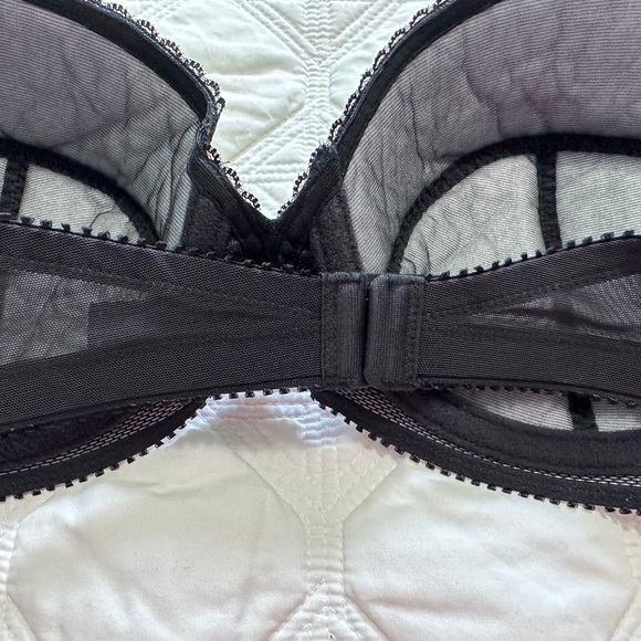 Dominique 40C Black Strapless Bra NWT - Picture 7 of 11